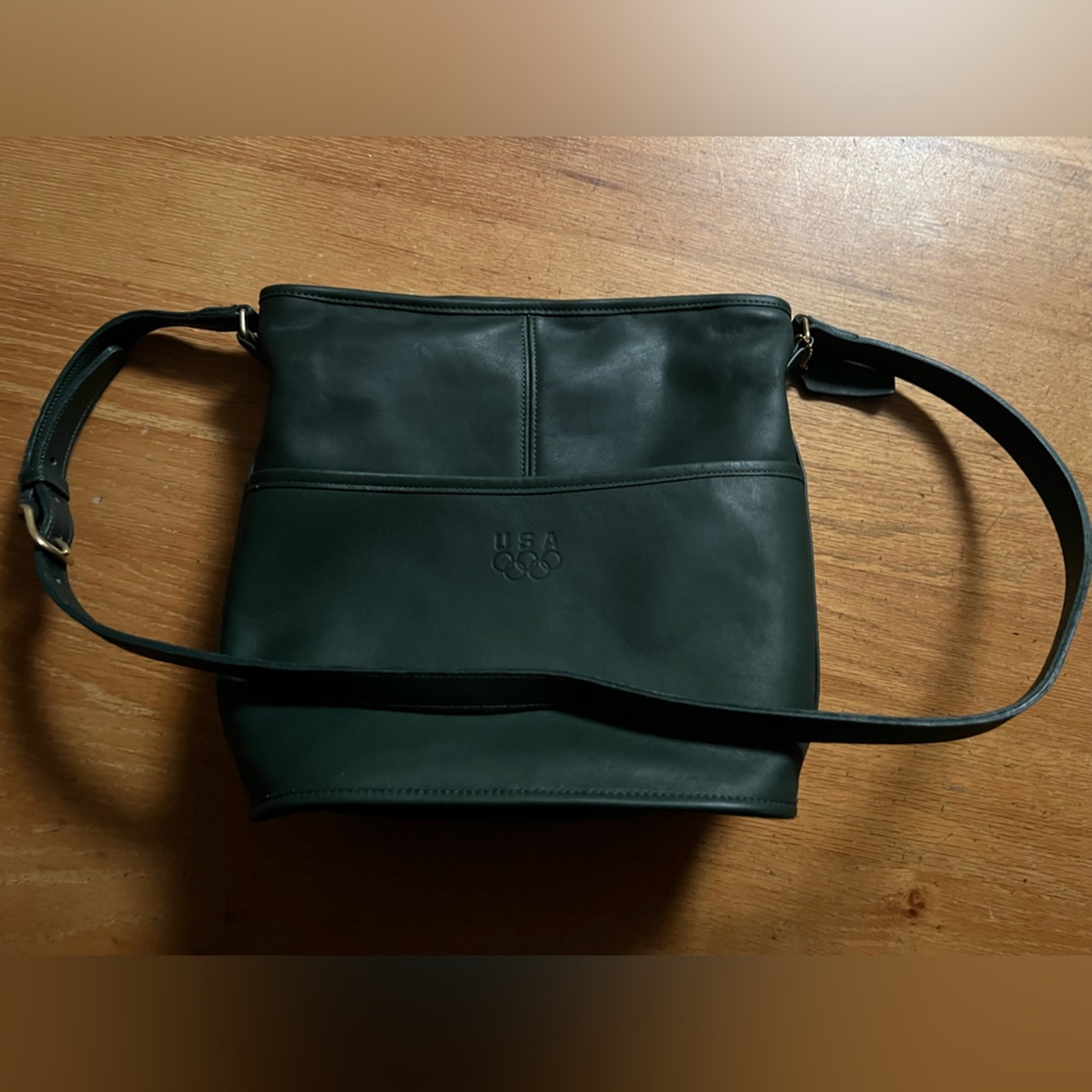 Medium size Coach bag with Olympics insignia.